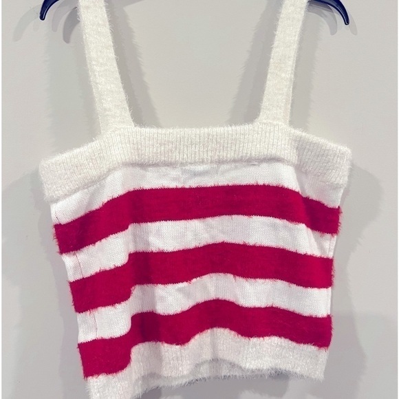 Hooked Up by IOT Juniors Holiday Bow-Front Tank,Red - Picture 7 of 7